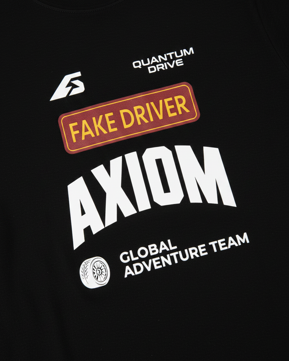 FAKE DRIVER — camiseta negro estilo motorsport, drop edición limitada, vista trasera | Axiom Studio