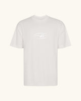 EX-GIRLFRIEND — camiseta streetwear «My Biggest Fan» en blanco vintage, detalle del diseño | Axiom Studio