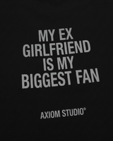 EX-GIRLFRIEND — camiseta streetwear «My Biggest Fan» en negro, vista trasera | Axiom Studio