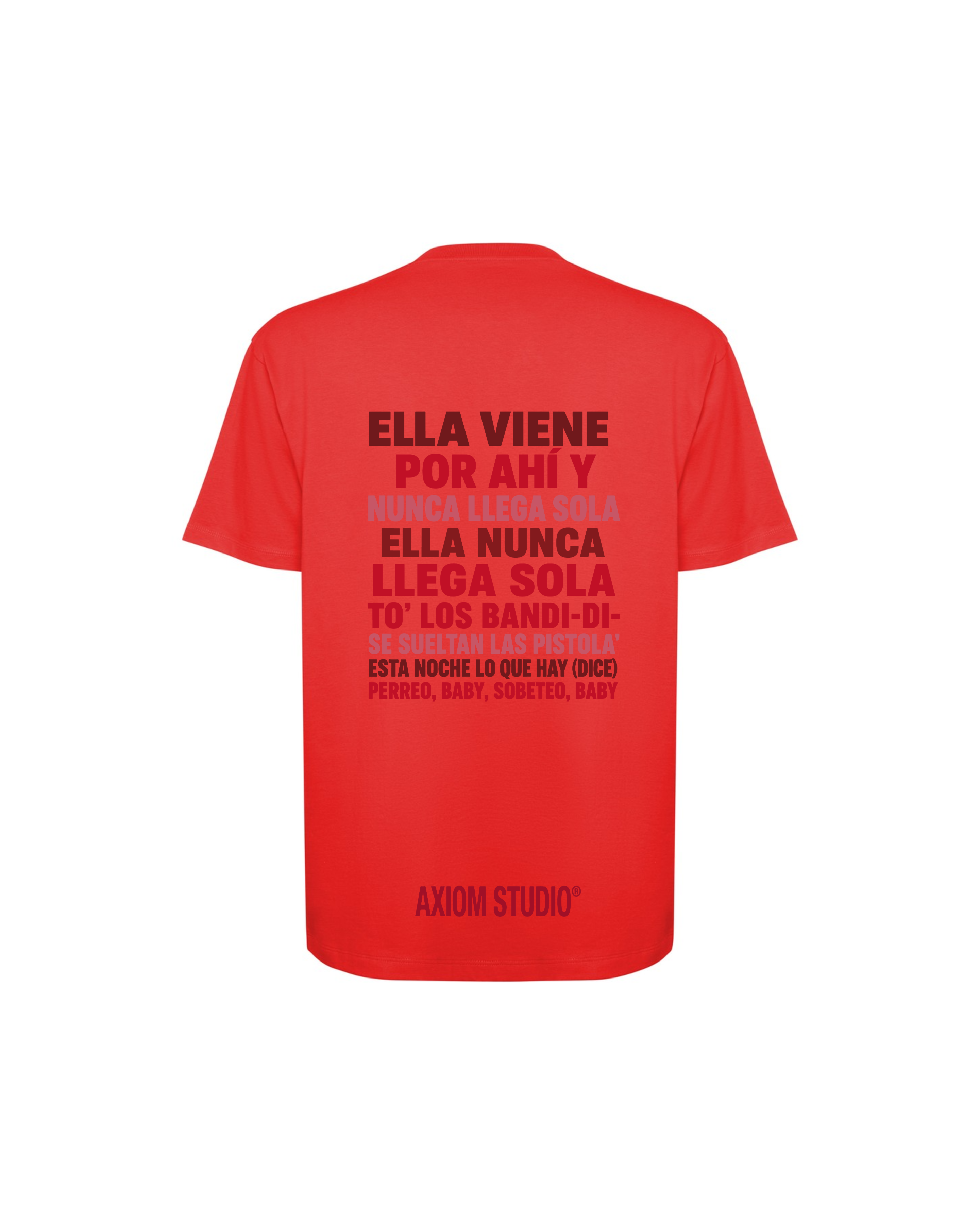 Espalda de la camiseta SOBETEO SPIDER roja, con el bloque de frases y el sello Axiom Studio